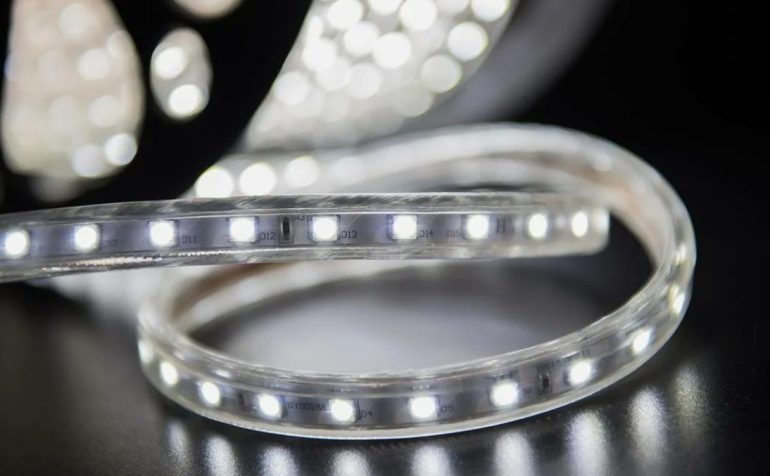Яркие идеи: Как преобразить интерьер с помощью светодиодных лент