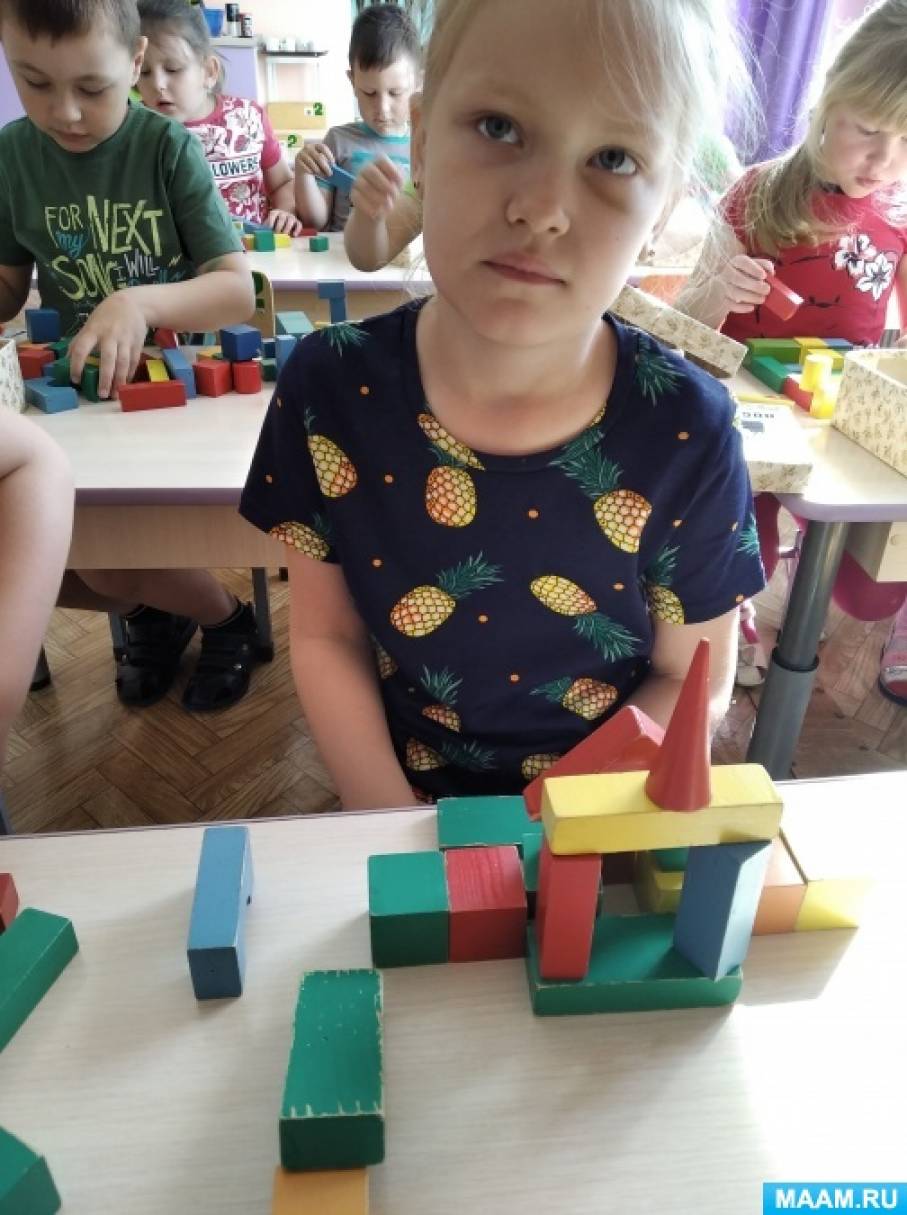 Конструирование из строительного материала в старшей группе детского сада