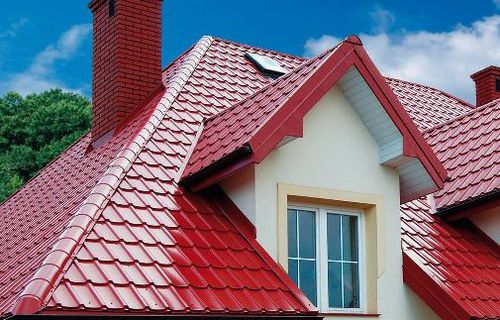 Крыша из металлочерепицы надежное и долговечное решение