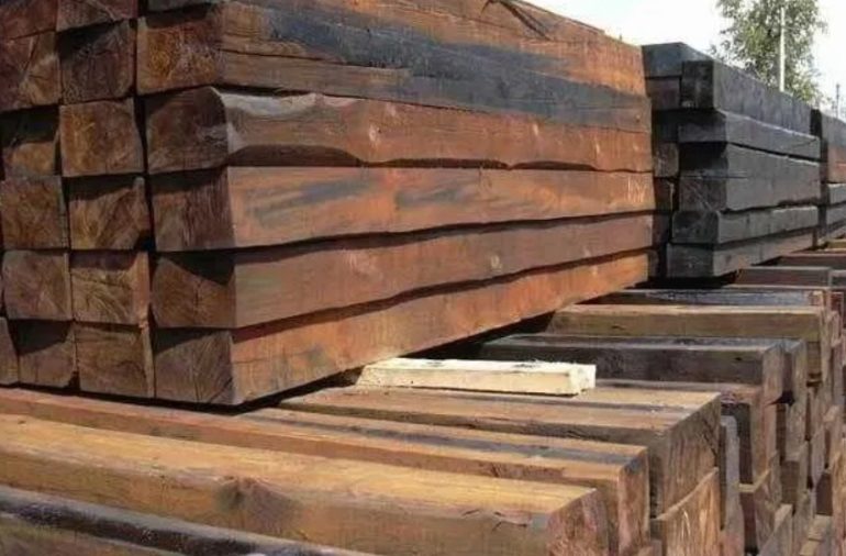 Где купить деревянные шпалы для строительства и декора