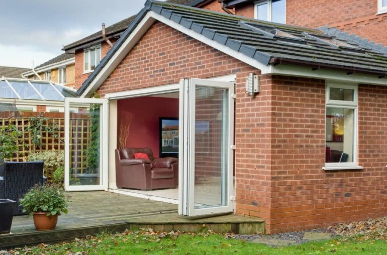 Как выбрать кирпич для пристройки к дому, чтобы не отличался от основного